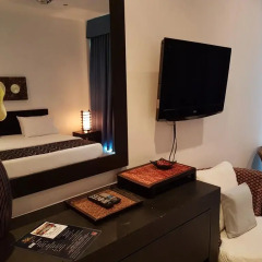 Отель East Suites Улучшенный номер с разными типами кроватей фото 4