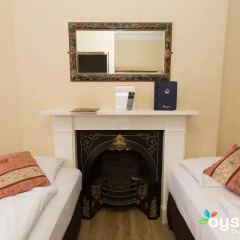 Dolphin Hotel 3* Стандартный семейный номер с двуспальной кроватью