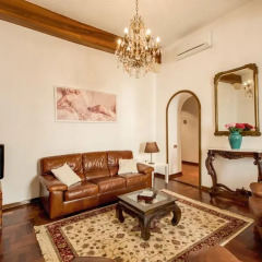 Апартаменты Elegant Apartment Campo Dei Fiori комната для гостей фото 4