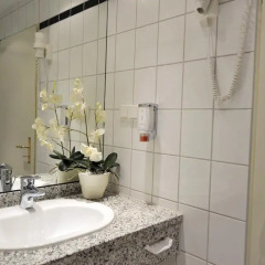 Отель Cityhotel Königstrasse 3* Стандартный номер с различными типами кроватей фото 3