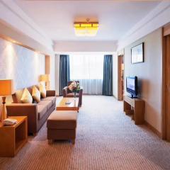 Landmark International Hotel Science City 4* Улучшенный люкс с различными типами кроватей фото 4