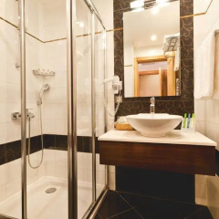 Emerald Hotel 3* Стандартный номер с различными типами кроватей фото 5