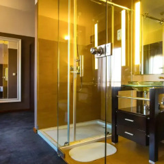 Отель Romano Hostel Португалия, Валонгу - отзывы, цены и фото номеров - забронировать отель Romano Hostel онлайн ванная фото 2