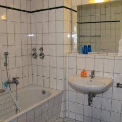 Отель in Dresden am Elbufer Германия, Дрезден - отзывы, цены и фото номеров - забронировать отель in Dresden am Elbufer онлайн ванная