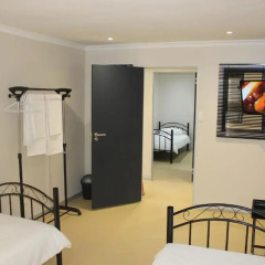 Grande Kloof Boutique Hotel 3* Стандартный номер с двухъярусной кроватью (общая ванная комната) фото 13