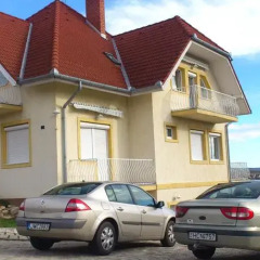 Отель Flora Villa Хевиз парковка
