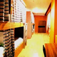 Sky Hostel Кровать в мужском общем номере фото 32