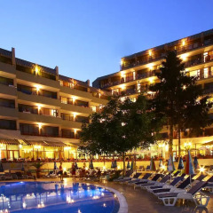 Hotel Edelweiss- Half Board вид на фасад фото 2