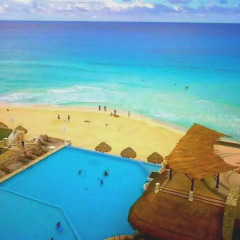 Отель Cancun Plaza Condo бассейн