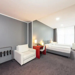 Select Hotel Berlin Gendarmenmarkt 4* Улучшенный номер с двуспальной кроватью фото 3