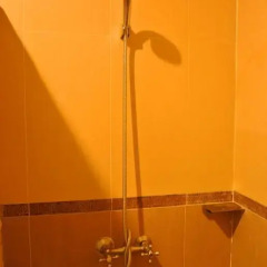 Отель Marfru Cafe and Guest House ванная