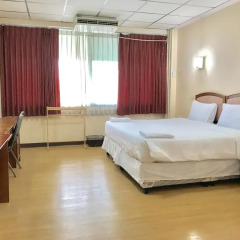 Coop Dopa Hostel Стандартный номер с двуспальной кроватью