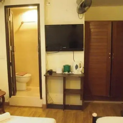 Отель A-One Inn в номере фото 2
