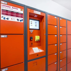 Mola Hostel Мадрид банкомат