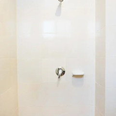 Отель Patong Moon Inn Guesthouse 3* Стандартный семейный номер разные типы кроватей фото 13
