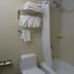 Отель Queens County Inn & Suites 2* Стандартный номер с различными типами кроватей фото 16