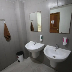 Thai Cat Hostel Bb Bangkok Бангкок ванная фото 2