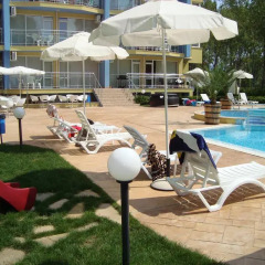 Апартаменты Marack Apartments Солнечный берег бассейн фото 2