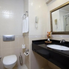 Отель Aydinbey Famous Resort Богазкент ванная