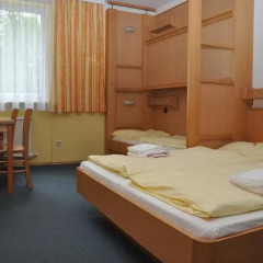 Eduard-heinrich-haus - Hostel Кровать в мужском общем номере