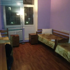 Breeze Hostel Кровать в общем номере с двухъярусной кроватью
