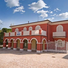 Отель La Piazzetta Нумана парковка