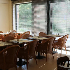 Hobbit Hotel Zaventem гостиничный бар