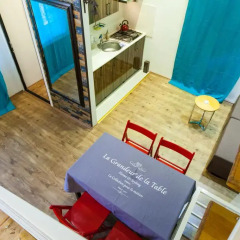 Отель Old Tbilisi Apartment Грузия, Тбилиси - отзывы, цены и фото номеров - забронировать отель Old Tbilisi Apartment онлайн интерьер отеля