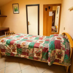 Hotel Villa Il Castagno 2* Стандартный номер с различными типами кроватей (общая ванная комната) фото 3