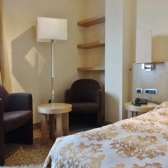 Hotel Tiffany Milano Треццано-суль-Навиглио сейф в номере фото 3