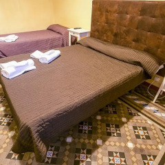 Отель Hostal Balmes Centro Стандартный номер с разными типами кроватей фото 7