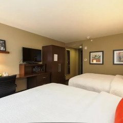 Отель Courtyard New York Manhattan/Times Square West Стандартный номер с различными типами кроватей фото 7