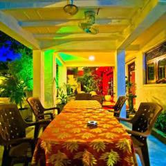 Thilaka City Hotel 2* Номер Делюкс с различными типами кроватей