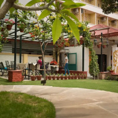 Отель Kathmandu Guest House by KGH Group Непал, Катманду - 1 отзыв об отеле, цены и фото номеров - забронировать отель Kathmandu Guest House by KGH Group онлайн детские мероприятия