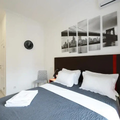 Гостиница Partner Guest House Khreschatyk 3* Студия разные типы кроватей фото 44