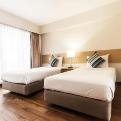 Samran Place Hotel 3* Улучшенный номер с 2 отдельными кроватями
