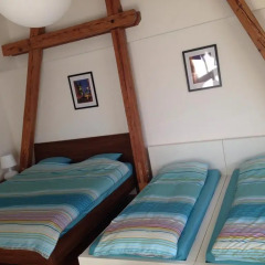 Hostel One Miru Кровать в общем номере с двухъярусной кроватью фото 17