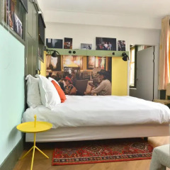 Lloyd Hotel 3* Улучшенный номер с различными типами кроватей