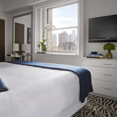 Отель Paramount Times Square 4* Улучшенный номер с двуспальной кроватью фото 2
