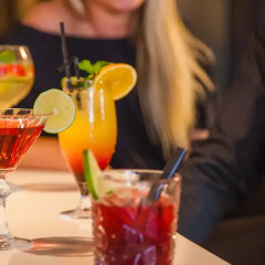 DoubleTree by Hilton Hotel Amsterdam - NDSM Wharf гостиничный бар