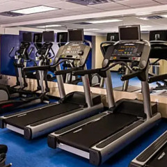 Отель SpringHill Suites by Marriott New York LaGuardia Airport США, Нью-Йорк - отзывы, цены и фото номеров - забронировать отель SpringHill Suites by Marriott New York LaGuardia Airport онлайн фитнесс-зал