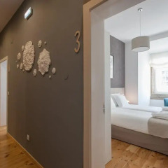 Отель Feels Like Home Rossio Prime Suites 4* Стандартный номер с 2 отдельными кроватями (общая ванная комната) фото 20