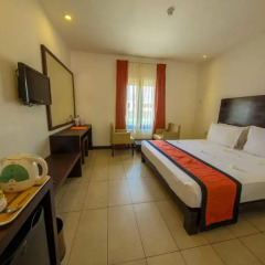 Отель Citrus Hikkaduwa 4* Номер категории Эконом с различными типами кроватей фото 5