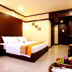 Отель Horizon Patong Beach Resort & Spa 3* Улучшенный номер двуспальная кровать
