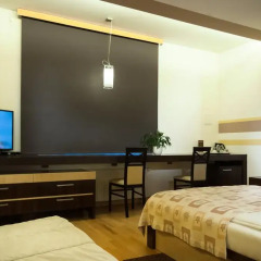 Centrum Dikul Hotel 3* Стандартный номер с двуспальной кроватью
