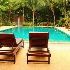 Отель Rawai Suites Phuket бассейн