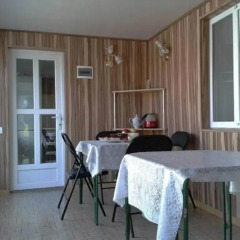 Отель Guest House NUR Кыргызстан, Каракол - отзывы, цены и фото номеров - забронировать отель Guest House NUR онлайн балкон