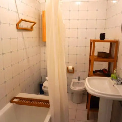 Отель Lisbon Madragoa-Lapa Typical Португалия, Лиссабон - отзывы, цены и фото номеров - забронировать отель Lisbon Madragoa-Lapa Typical онлайн ванная
