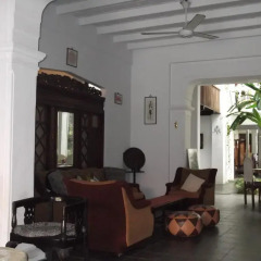 Отель Shoba Travellers Tree Home Stay Стандартный номер с различными типами кроватей