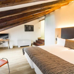 Отель Petit Palace Plaza del Carmen 4* Стандартный номер с различными типами кроватей фото 32